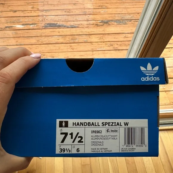 Adidas Handball Spezial 7.5 NWT - Picture 3 of 4